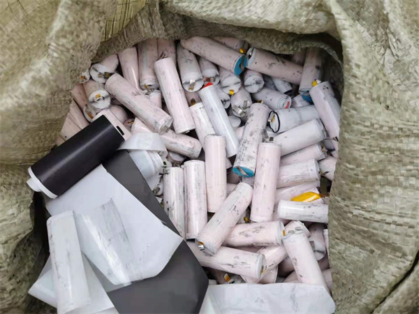 廠家正規回收鋰電池 上門回收價高同行 廠家正規回收鋰電池 上門回收價高同行