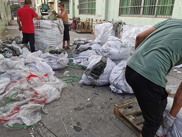 北京正極片回收 鋰電池回收 聯系電話 16年正規公司 北京正極片回收 鋰電池回收 聯系電話 16年正規公司